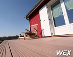 Terrasse en bois composite pour une maison prive de Paris