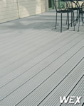 Terrasse en bois composite pour une maison prive de Vende